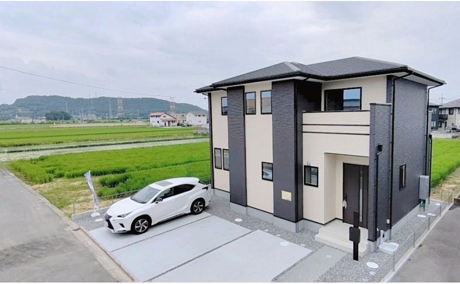 岡山市北区尾上Ⅰ期～２面バルコニーや書斎を取り入れた上質なデザイン～