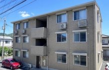 【備前一宮駅 徒歩2分】小型犬OK＆ネット無料！駐車場2台確保できる2LDK「フルス吉備津」