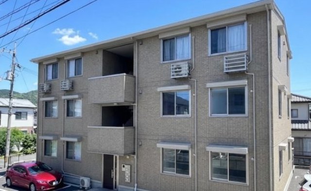 【備前一宮駅 徒歩2分】小型犬OK＆ネット無料！駐車場2台確保できる2LDK「フルス吉備津」