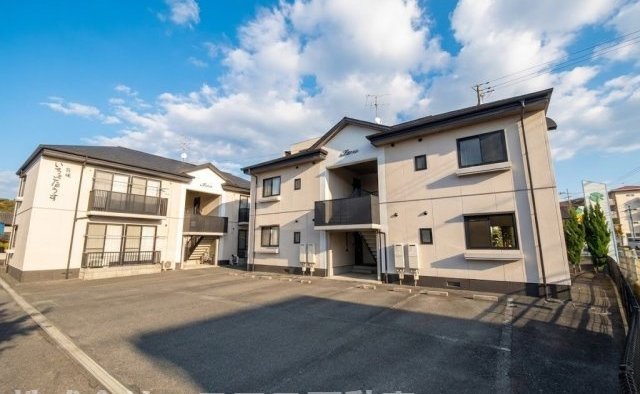 【岡山市北区吉備津】エアコン付＆内装リフォーム済み！駐車場2台可の「いちごはうすA」