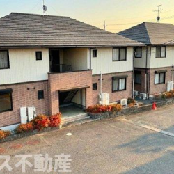 1798【岡山市北区吉備津】エアコン付＆内装リフォーム済み！駐車場2台可の「いちごはうすA」